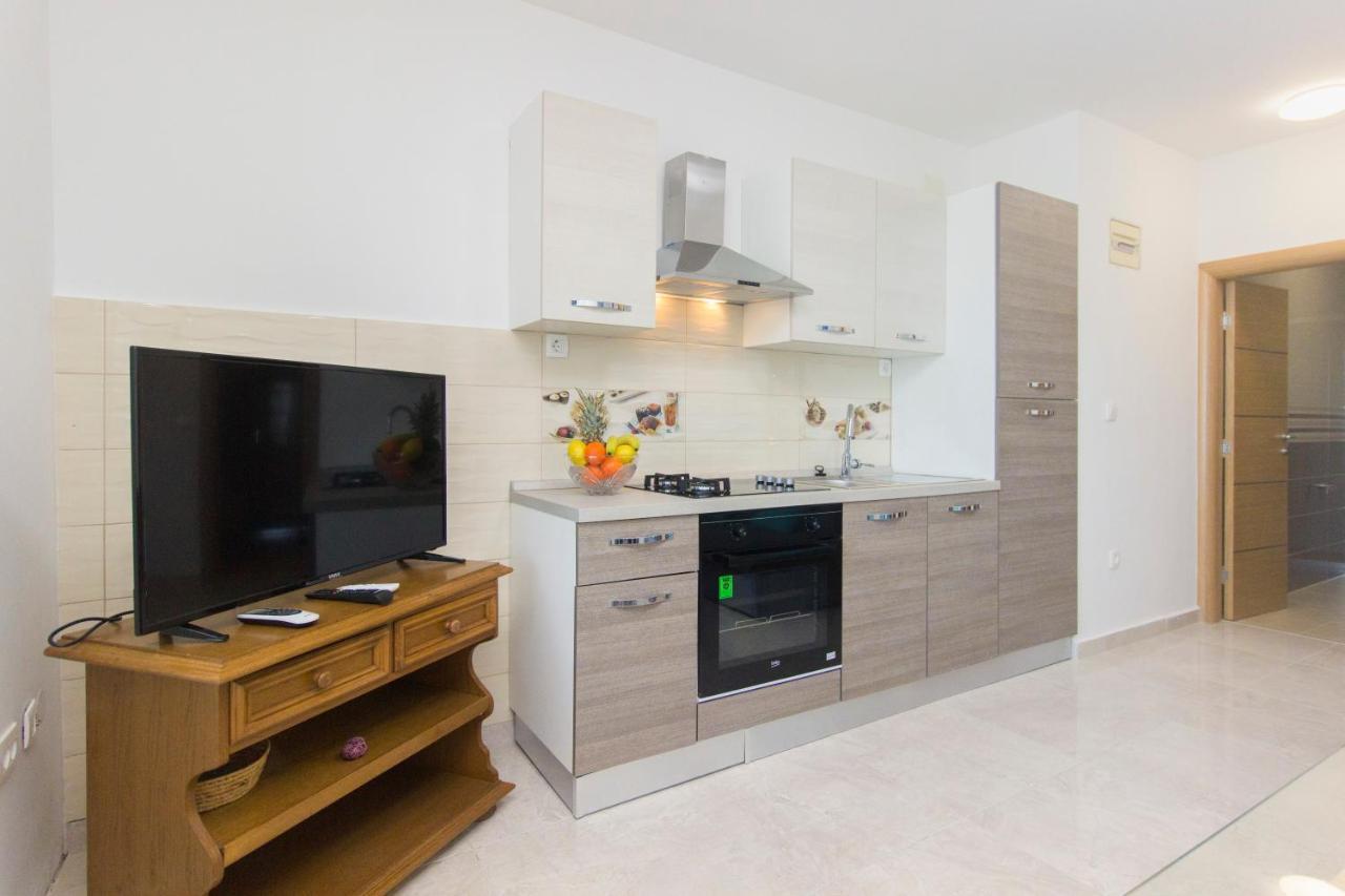 Apartmani Malis Razanj Exterior photo