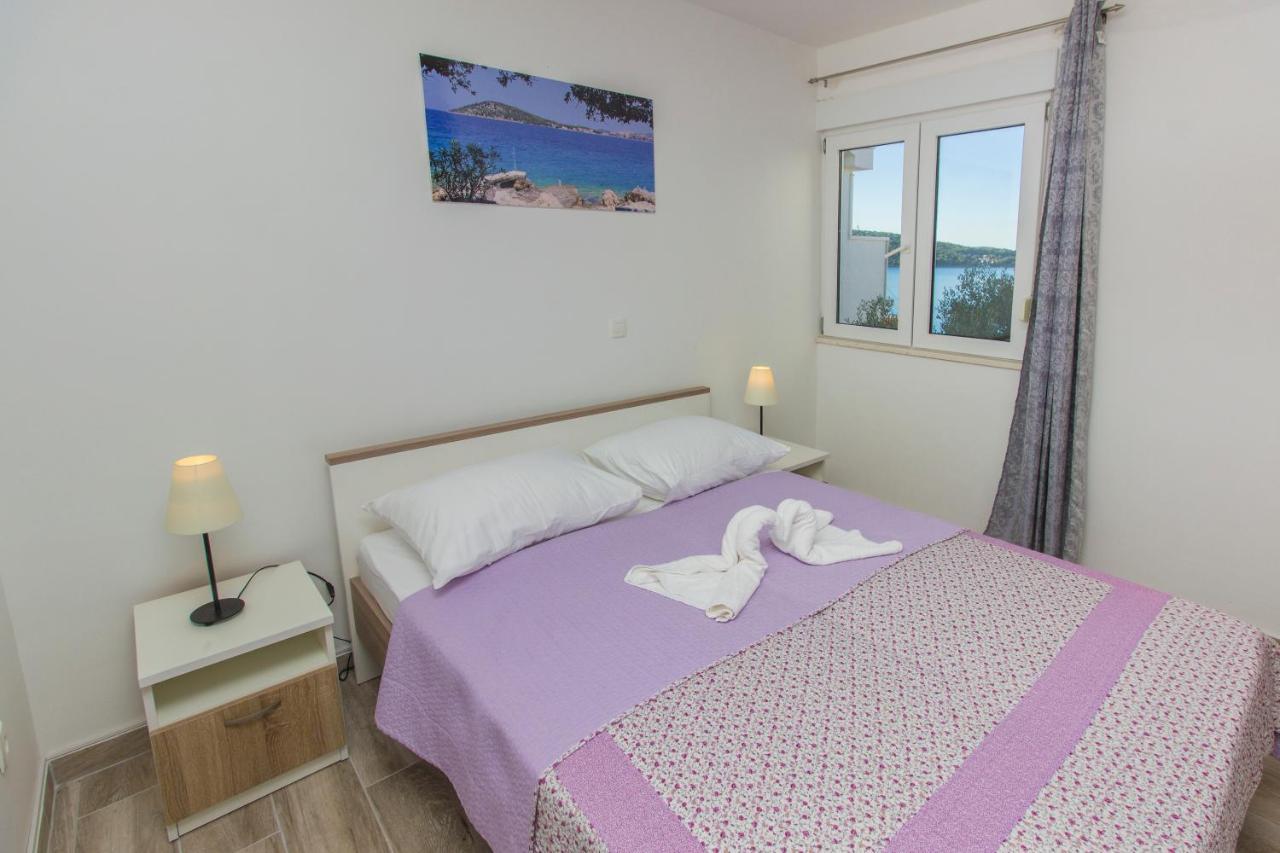 Apartmani Malis Razanj Exterior photo
