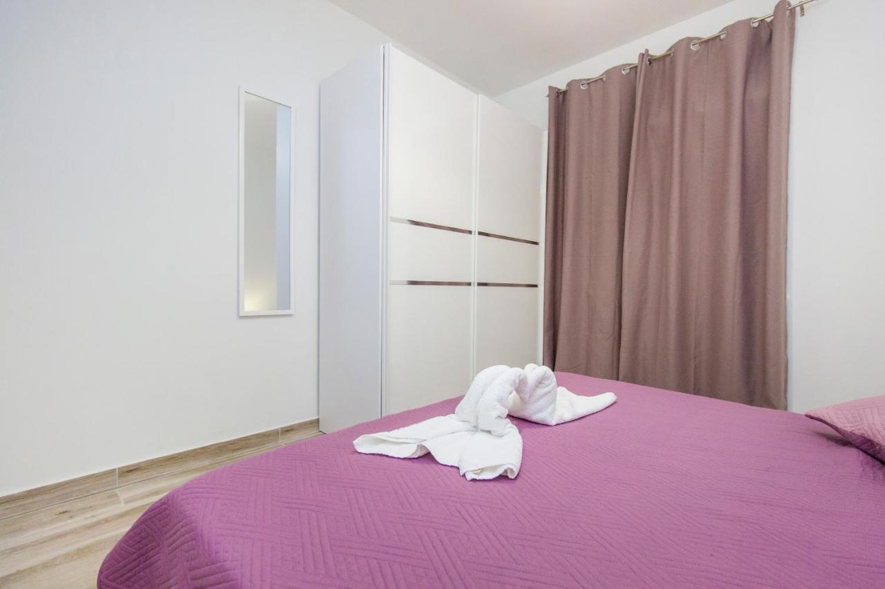 Apartmani Malis Razanj Exterior photo